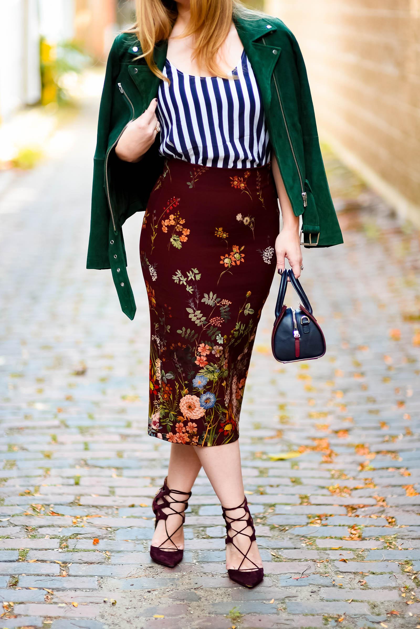 http://www.sedbona.com/wp-content/uploads/2017/11/Burgundy-Florals-Stripes-Outfit-27.jpg?x60292